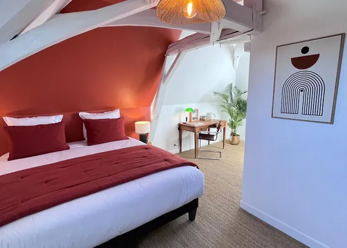 Le Clos Gabrielle Pensión 4*